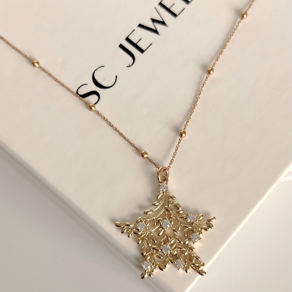 Star Leaf Necklace with Ball Chain | 14K Gold Plated Luxury Jewelry